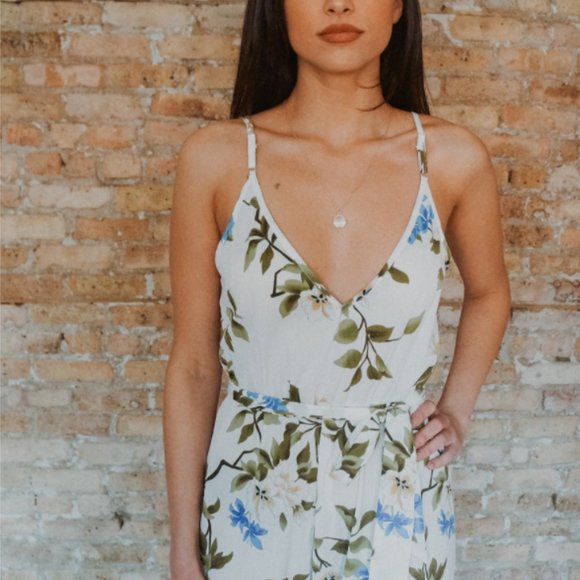 NWT Leg Slit Floral Jumpsuit - Picture 4 of 6